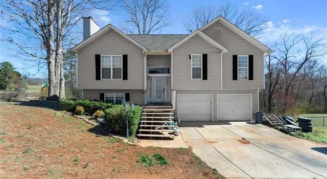 Photo of 135 Windfield Ridge Dr, Mount Airy, GA 30563
