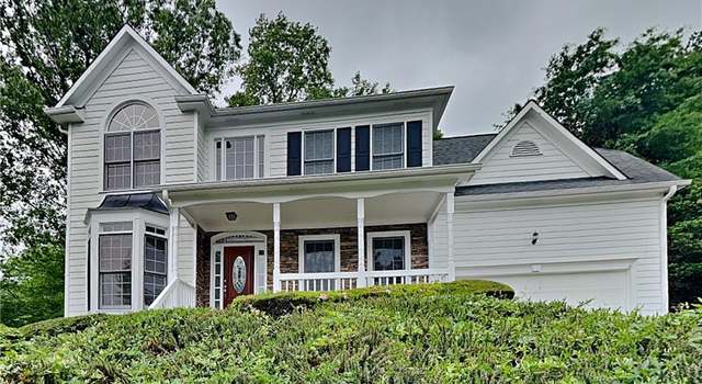 Photo of 2001 Fairbrook Ln, Woodstock, GA 30189