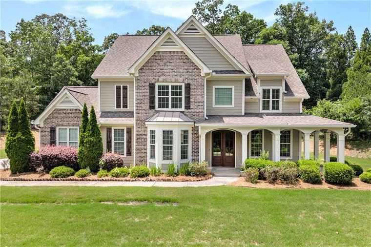 Photo of 135 Waterlace Way Fayetteville, GA 30215