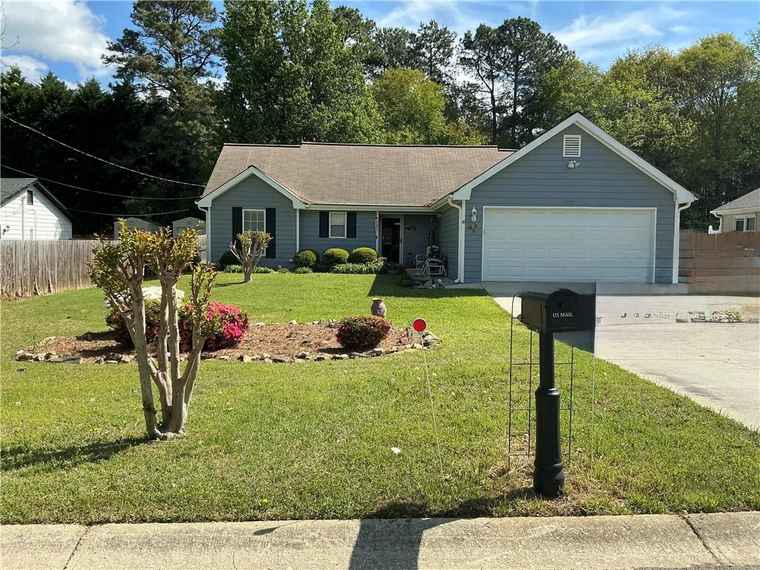 Photo of 1109 Granite Ln Loganville, GA 30052