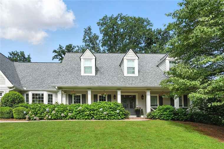 Photo of 4824 Dunwoody Station Dr Atlanta, GA 30338