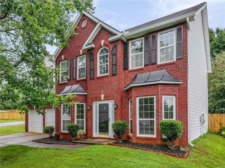 Photo of 1185 Charter Club Dr Lawrenceville, GA 30043