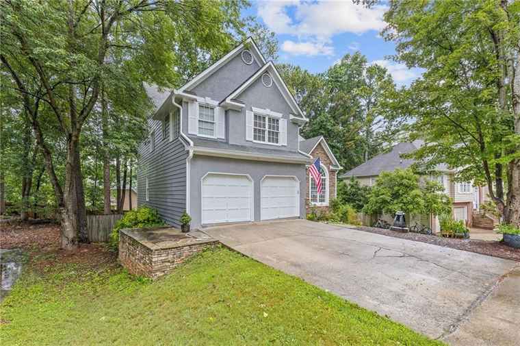 Photo of 722 Ivory Trl Woodstock, GA 30188