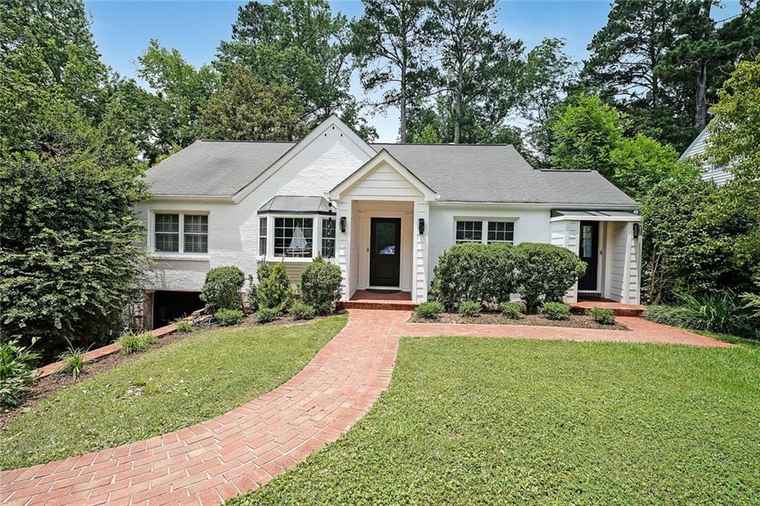 Photo of 167 Garden Ln Decatur, GA 30030