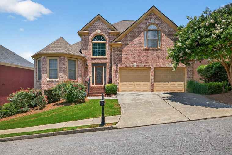 Photo of 2002 Ivy Ridge Rd SE Smyrna, GA 30080