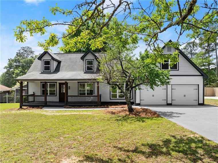 Photo of 2979 Overwood Ln SW Snellville, GA 30078