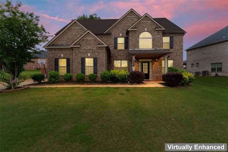 Photo of 162 Aylesbury Blvd Mcdonough, GA 30252