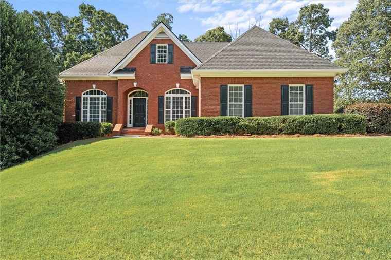Photo of 5831 Wembley Dr Douglasville, GA 30135