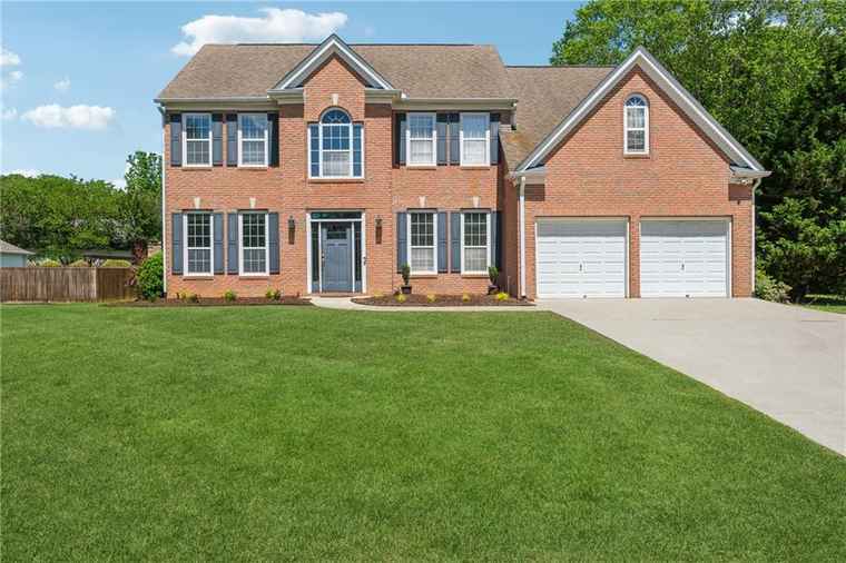 Photo of 7325 Valance Ln Cumming, GA 30040