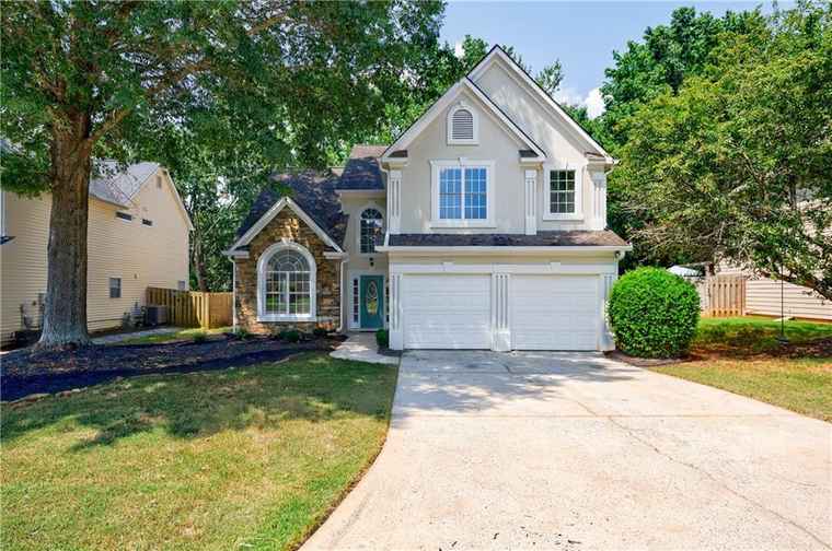 Photo of 1290 Primrose Dr Roswell, GA 30076