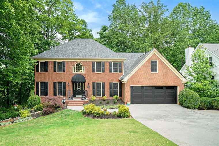 Photo of 5020 Huntshire Ln SW Lilburn, GA 30047