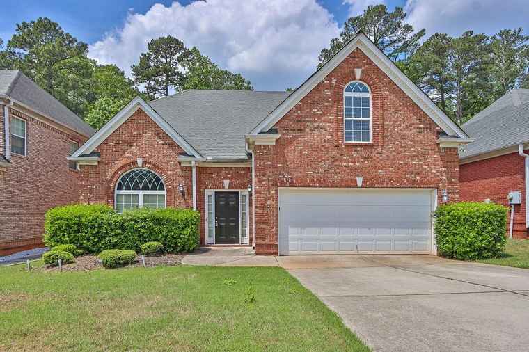 Photo of 735 Scenic Creek Dr Lawrenceville, GA 30046