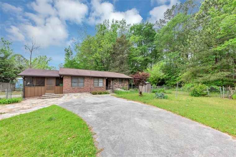 Photo of 9186 Puckett St Covington, GA 30014