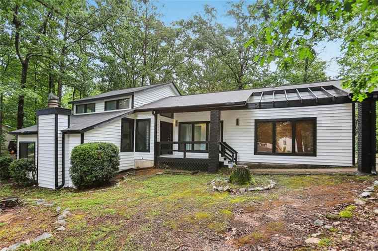 Photo of 6700 Knollwood Cir Douglasville, GA 30135