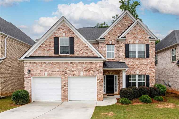 Photo of 1076 Scenic Park Trl Lawrenceville, GA 30046