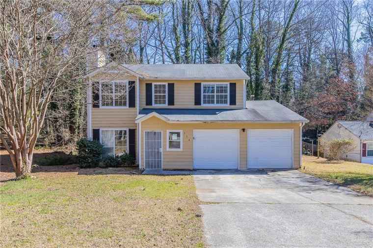 Photo of 554 Sherwood Oaks Rd Stone Mountain, GA 30087
