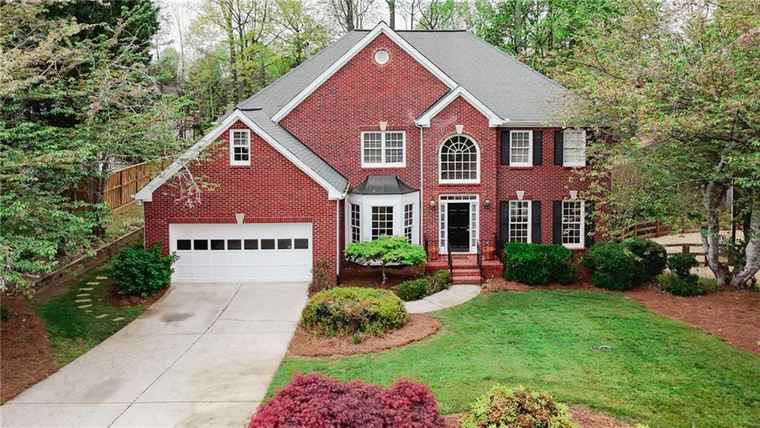 Photo of 11895 Leeward Walk Cir Alpharetta, GA 30005