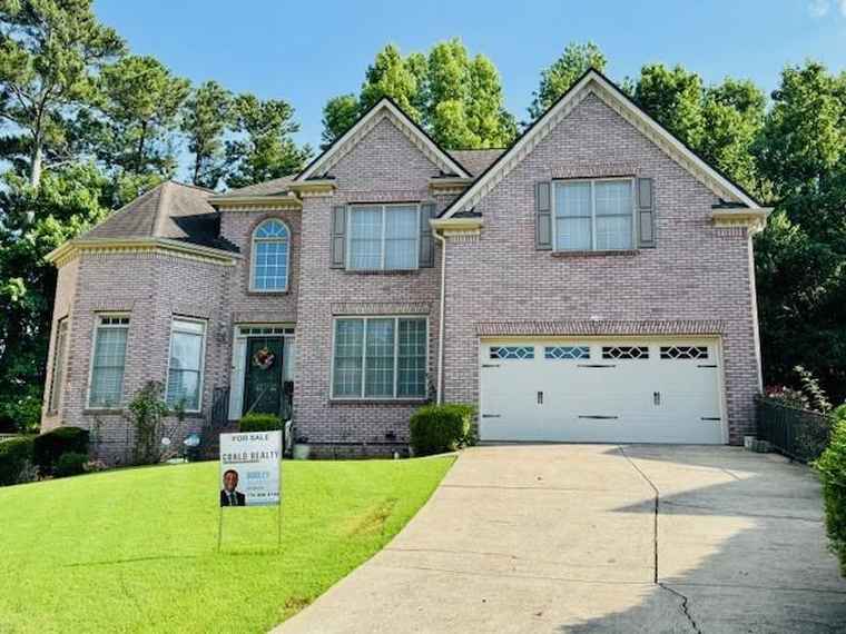 Photo of 840 Milton Oaks Dr Johns Creek, GA 30022