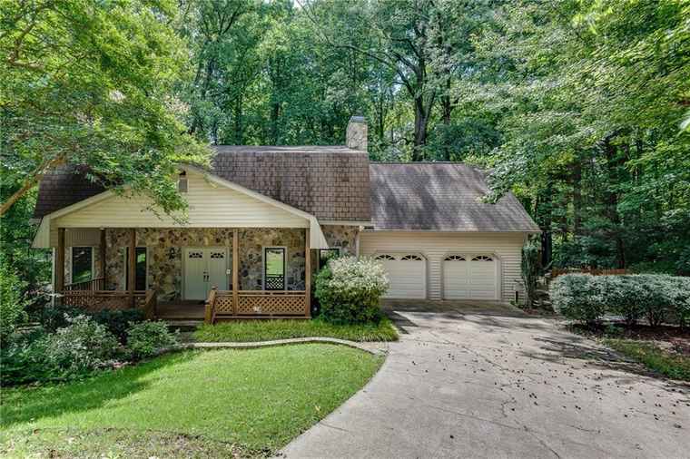 Photo of 1667 Manhasset Farm Ct Atlanta, GA 30338