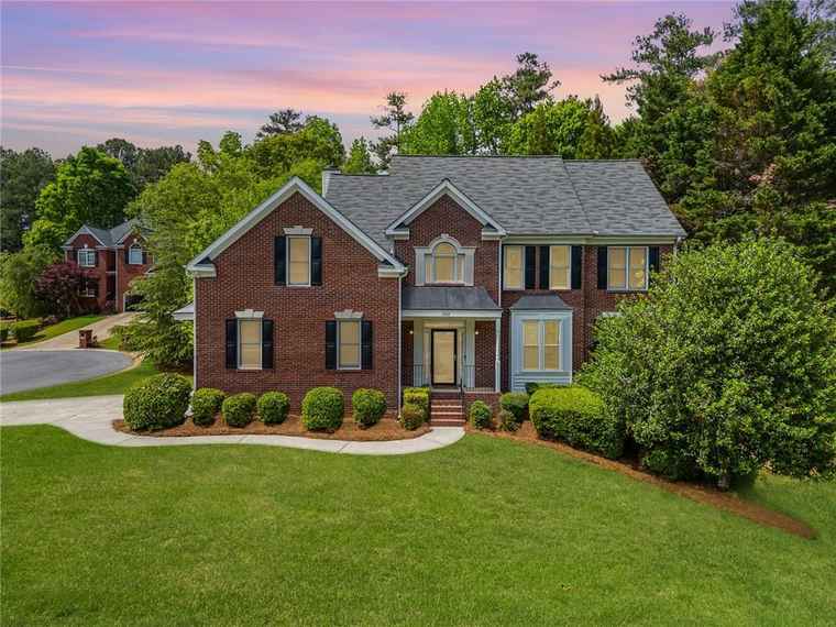 Photo of 1552 Brentwood Dr Marietta, GA 30062