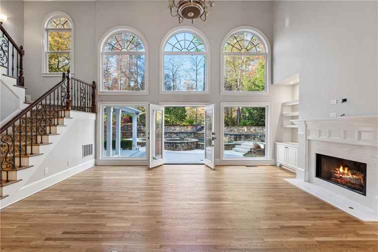 Photo of 2195 Lake Shore Lndg Alpharetta, GA 30005