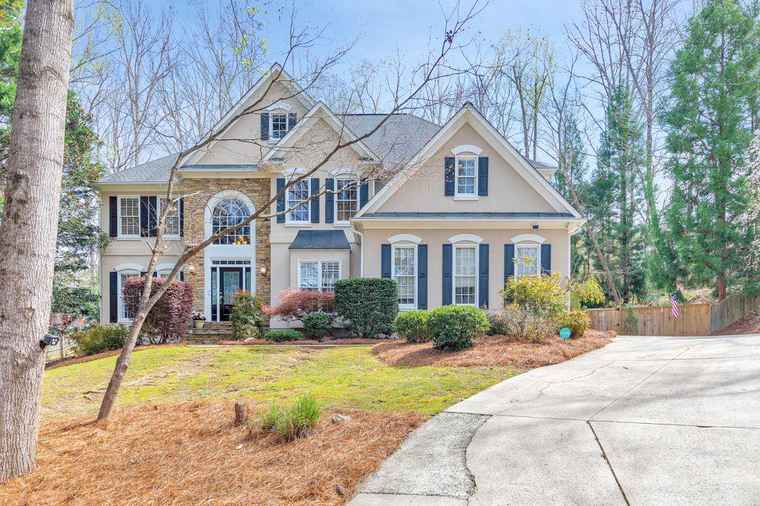 Photo of 865 S Abbeywood Pl Roswell, GA 30075