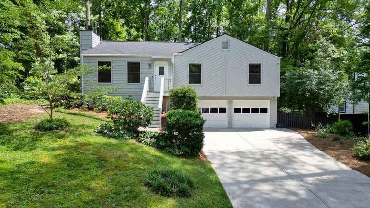 Photo of 7025 Stone Wood Dr NW Kennesaw, GA 30152