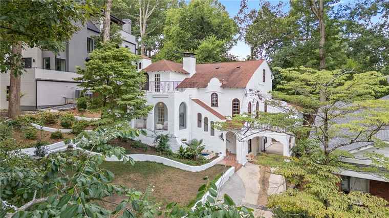 Photo of 1031 Reeder Cir NE Atlanta, GA 30306