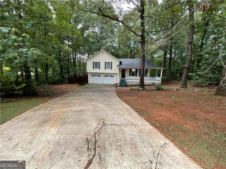 Photo of 48 Glenhaven Ct Douglasville, GA 30134