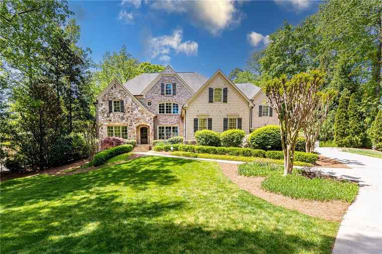 Photo of 5178 S Trimble Rd Atlanta, GA 30342