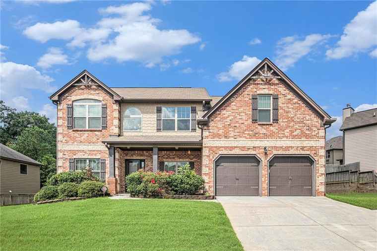 Photo of 229 Traditions Drive Southeast Dr Loganville, GA 30052