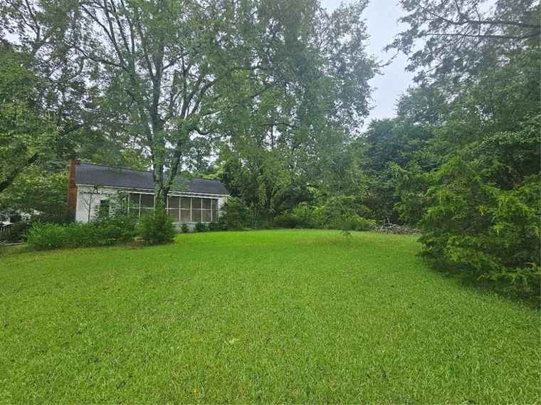 Photo of 1232 Eastview Rd NE Conyers, GA 30012