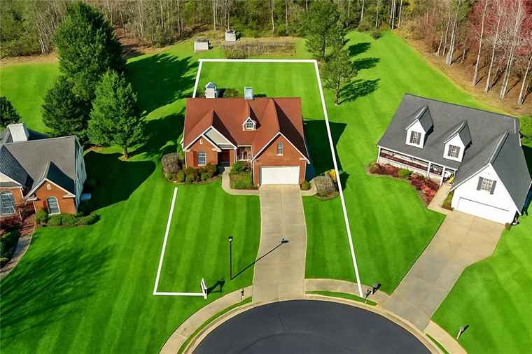 Photo of 3076 Harris Mill Ct Duluth, GA 30096