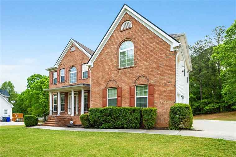Photo of 650 Virginia Highlands Fayetteville, GA 30215