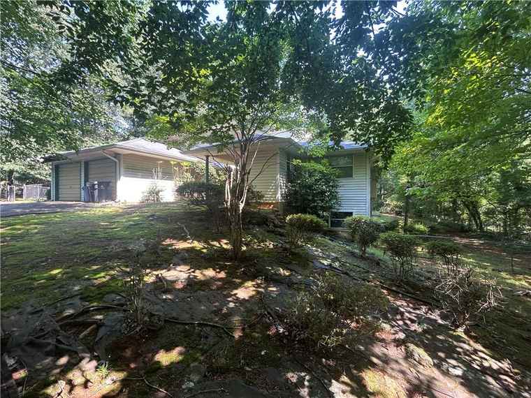 Photo of 975 Willeo Rd Roswell, GA 30075