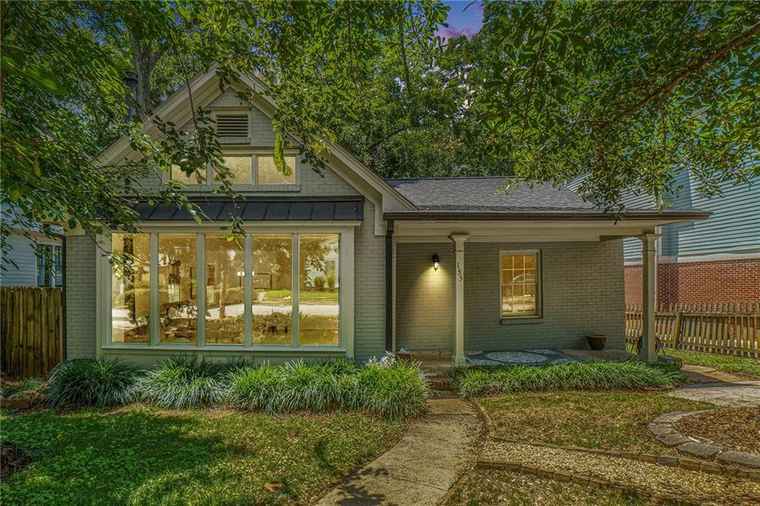 Photo of 155 Olympic Pl Decatur, GA 30030