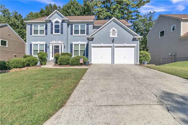 Photo of 775 Ellsborough Ct Alpharetta, GA 30005