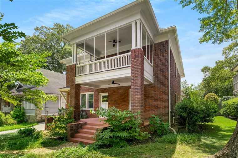 Photo of 524 W College Ave Decatur, GA 30030