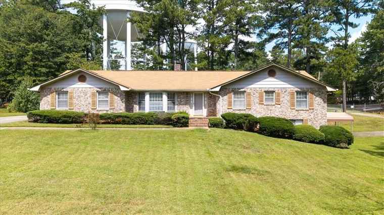 Photo of 270 Hembree Rd Roswell, GA 30075