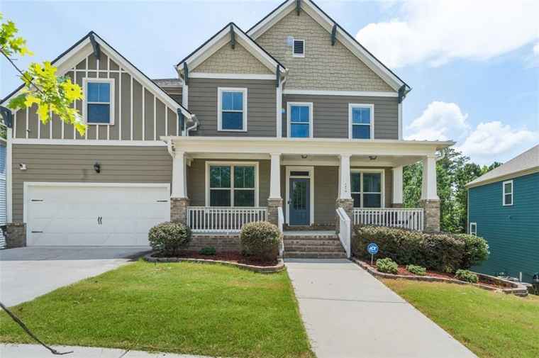 Photo of 1618 Chancery Ln Lithia Springs, GA 30122