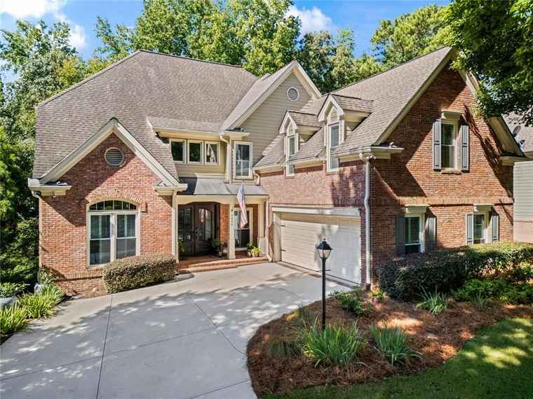 Photo of 2890 Gleneagles Pointe Alpharetta, GA 30005
