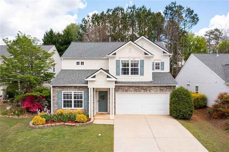 Photo of 245 Weatherstone Pointe Dr Woodstock, GA 30188