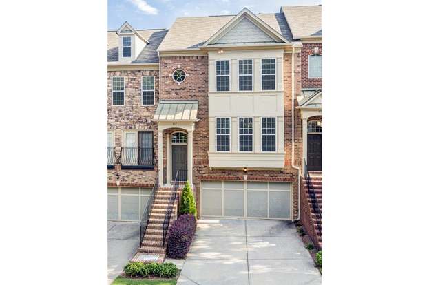537 Sarabrook Pl Atlanta Ga 30342 Mls 5873663 Redfin