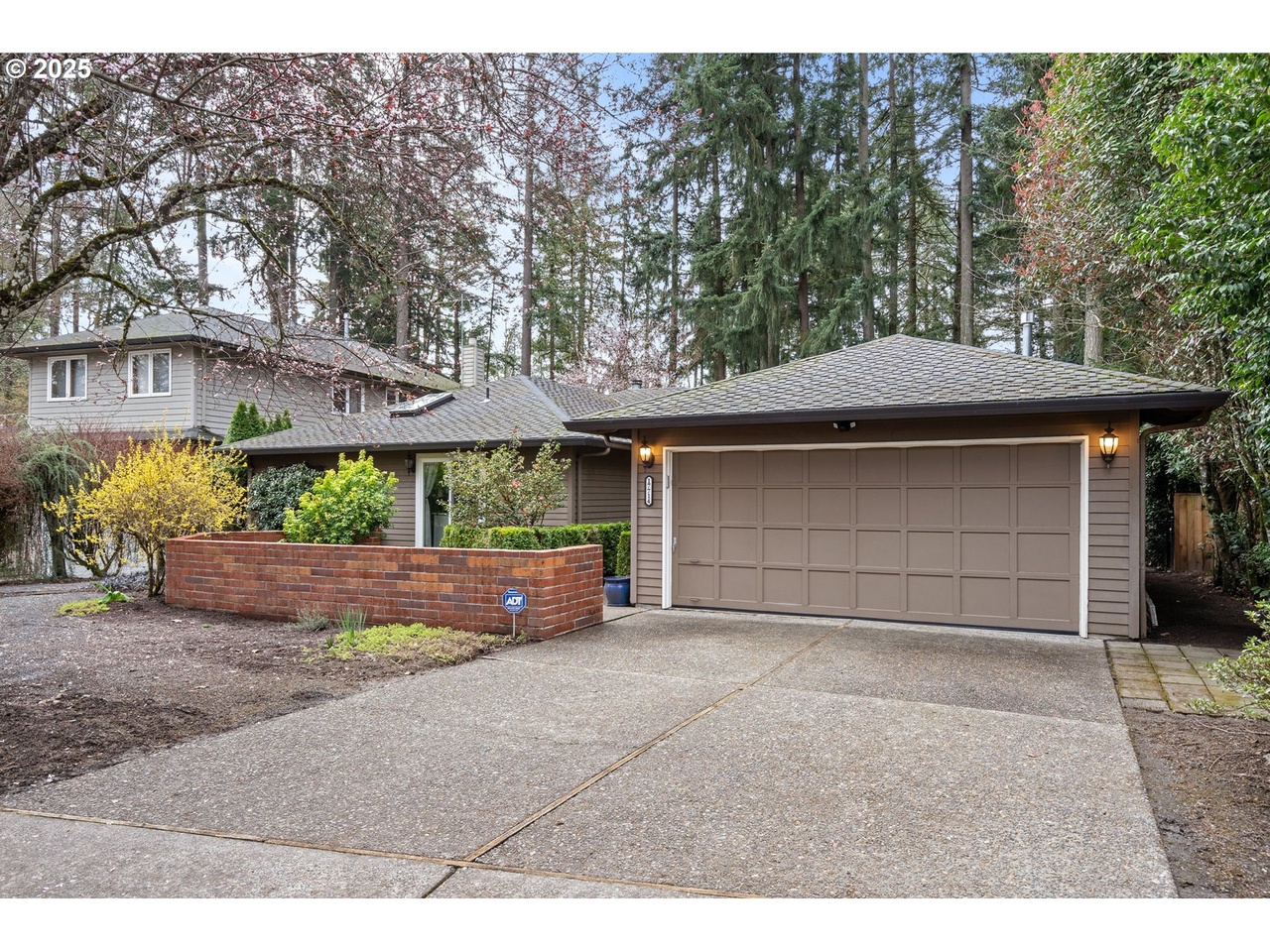 17714 SW Pointe Forest Ct, Beaverton, OR 97003 | Redfin