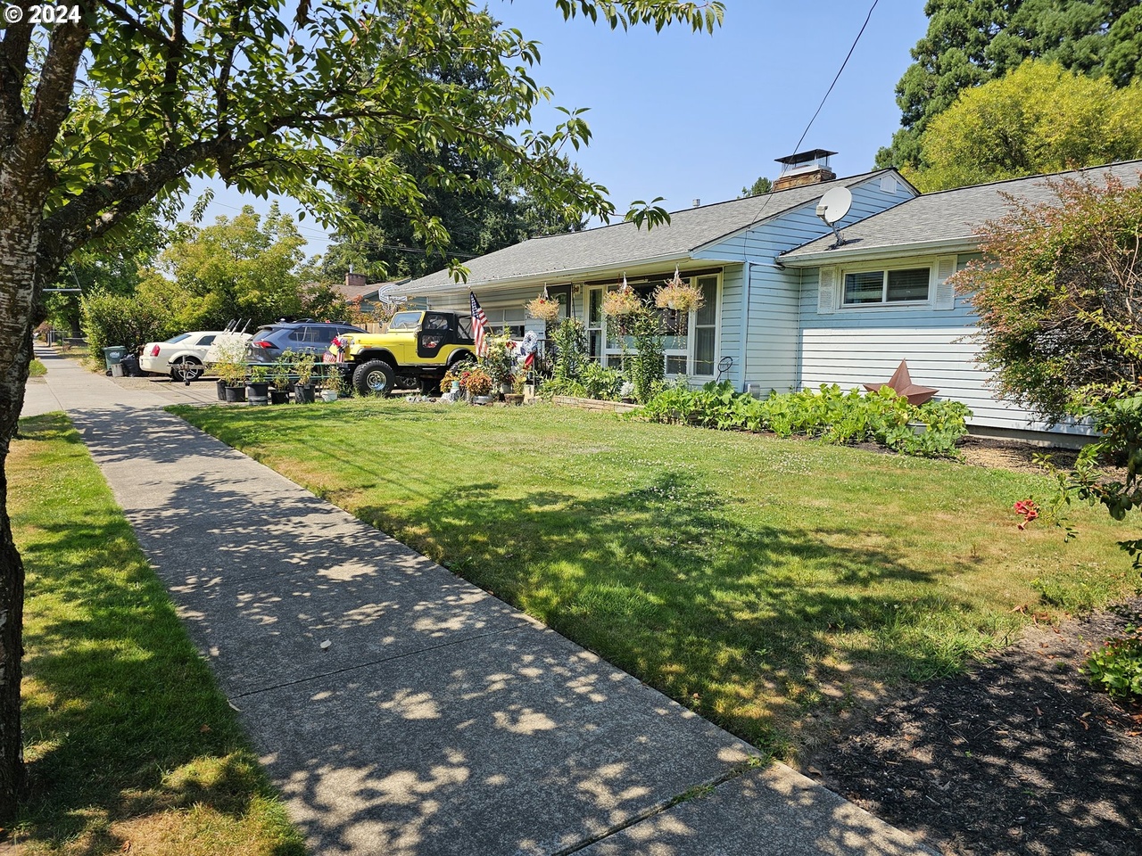 649 NE Grant St, Hillsboro, OR 97124 | MLS# 24355396 | Redfin