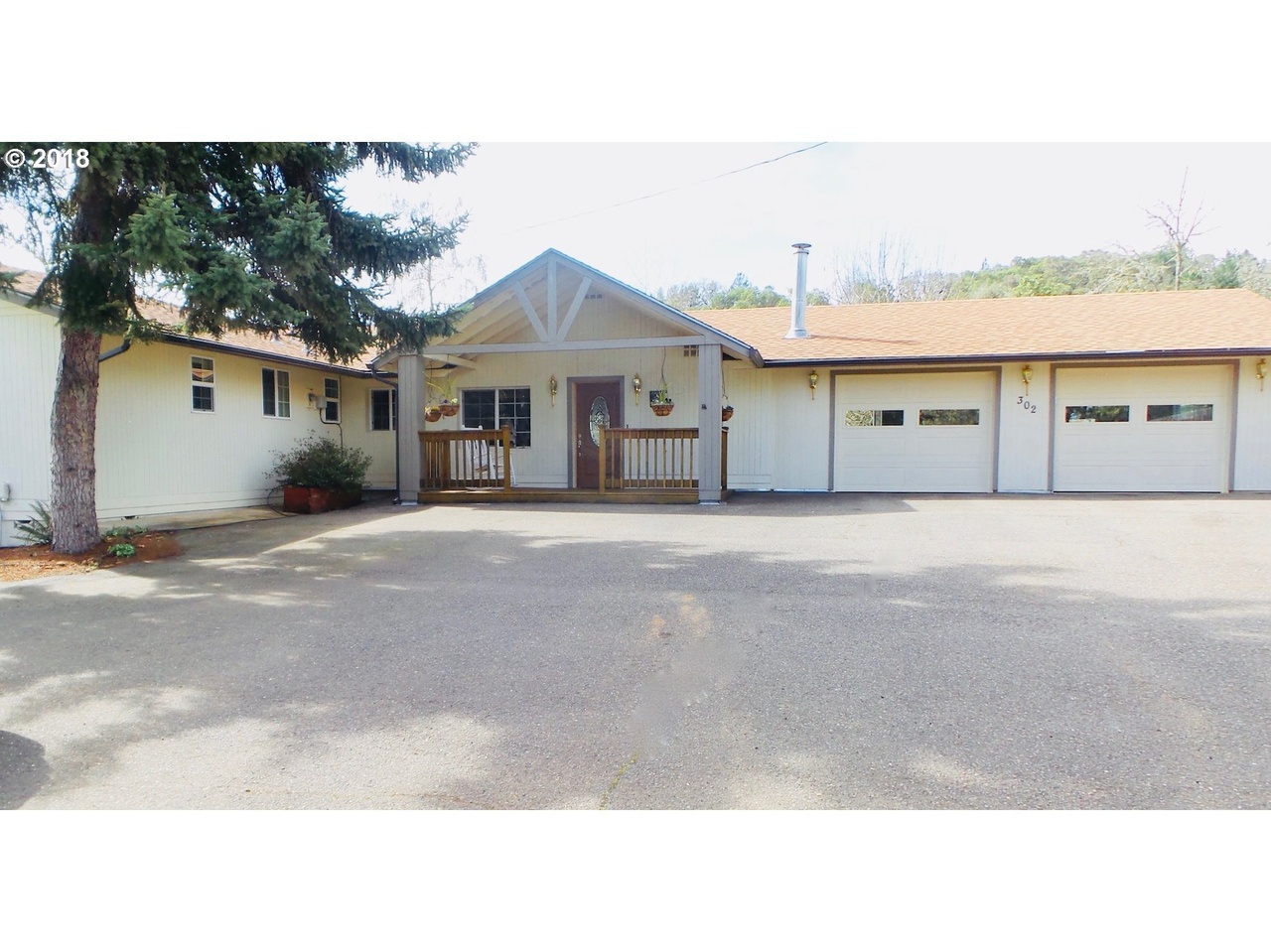 302 Arcadia Dr, Roseburg, OR 97471 MLS 18677421 Redfin