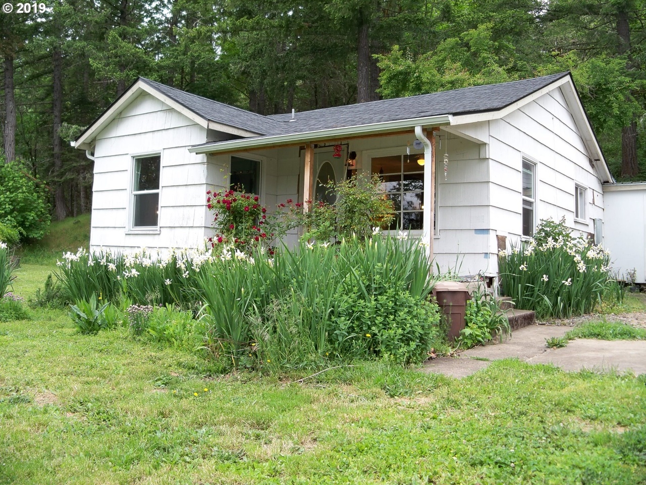 79056 Grimes Rd Cottage Grove Or 97424 Mls 19509453 Redfin