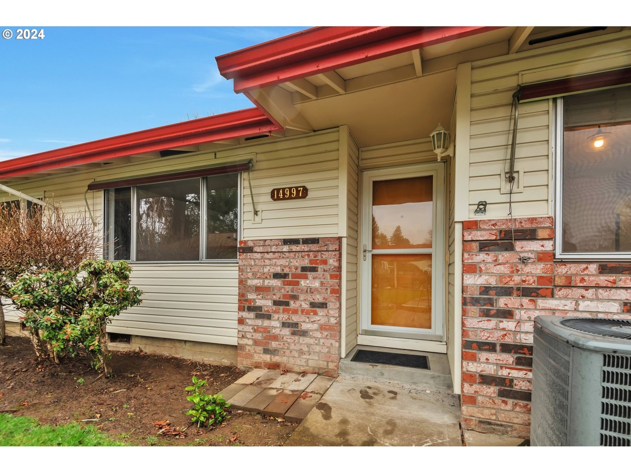 14997 SE Grant Ct, Portland, OR 97233 | MLS# 23221665 | Redfin