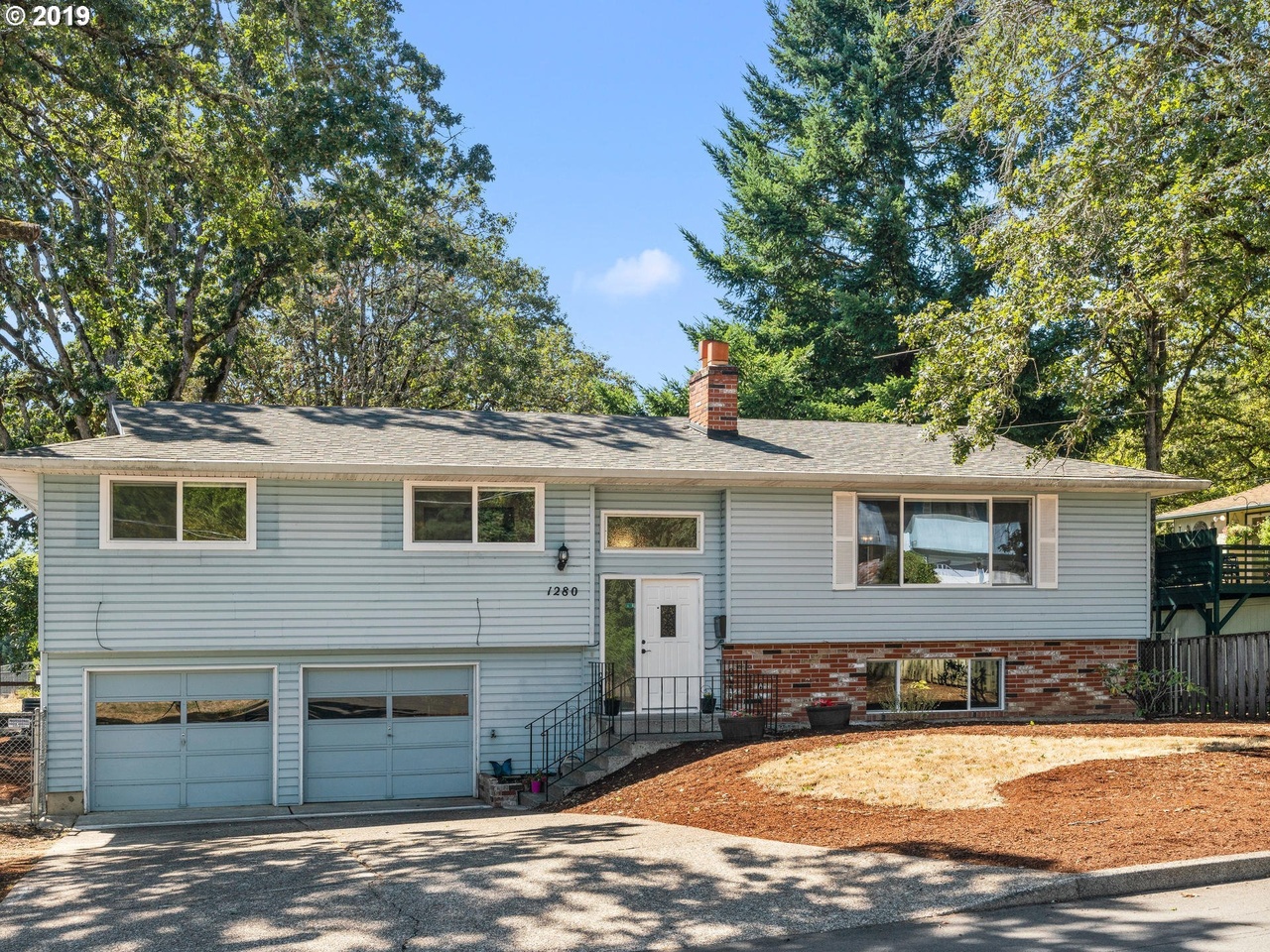 Redfin Gladstone Oregon
