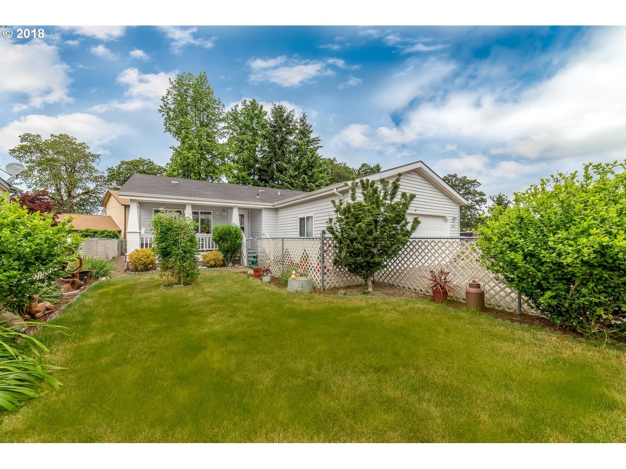 855 N 16th St, Cottage Grove, OR 97424 | MLS# 18402917 | Redfin